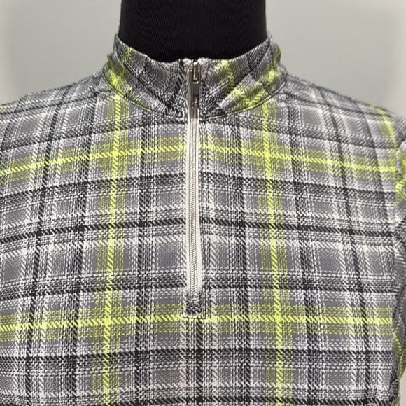 Nivo | Sleeveless Golf ⛳️ Shirt - Picture 3 of 8